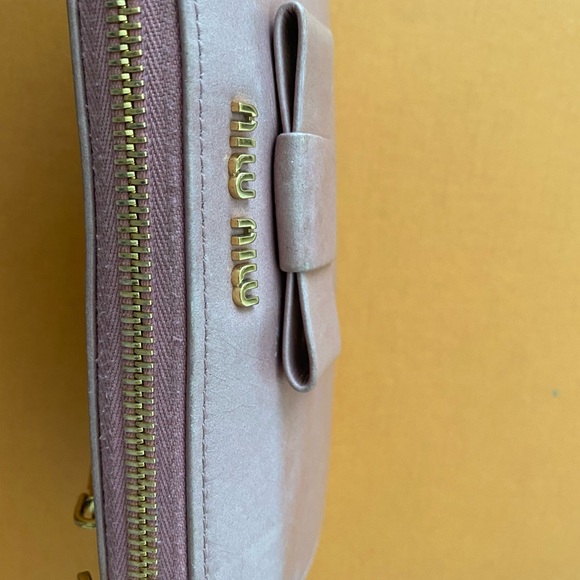 MiuMiu wallet with authentication inside - Picture 9 of 13